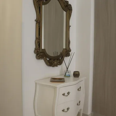 Ecate Apartment *